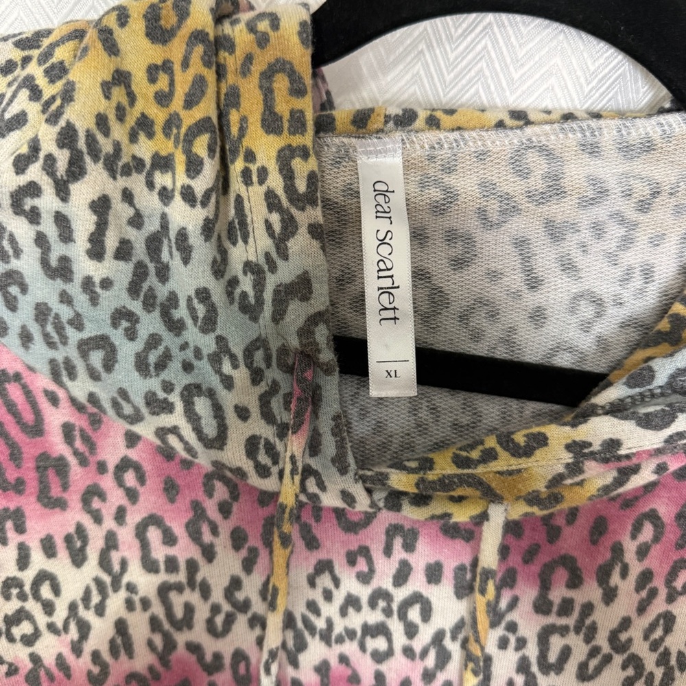 Dear Scarlett Multicolor Leopard Print Women's Hoodie Size XL - Picture 2 of 8